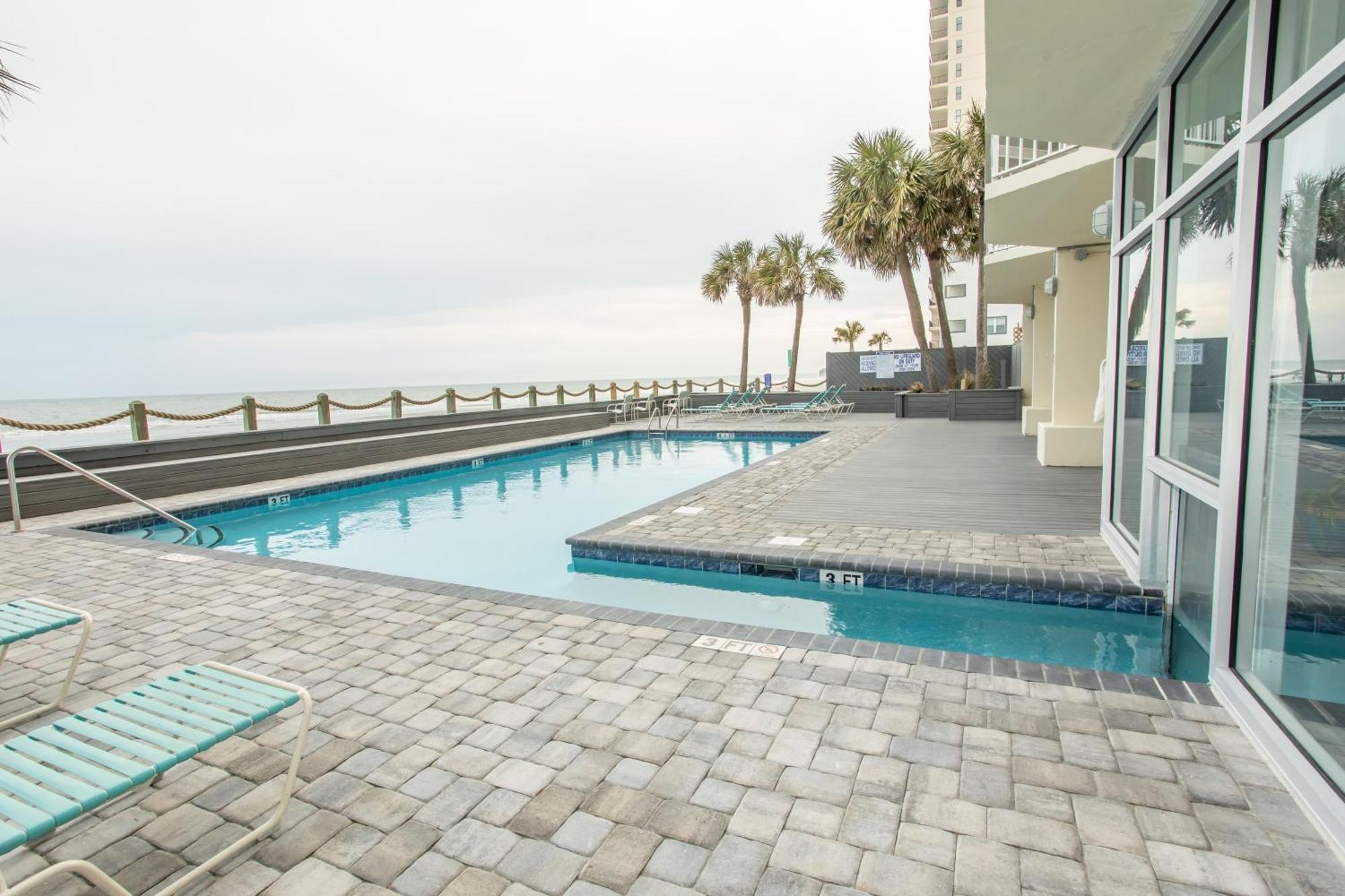 Aparthotel Waters Edge Garden City Exteriér fotografie